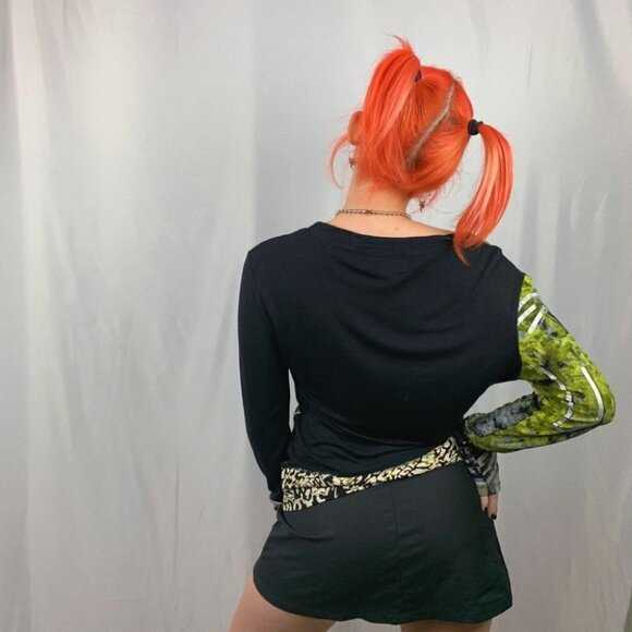 fresh  fx long sleeved green/black graphic jersey knit top size small - Picture 2 of 10